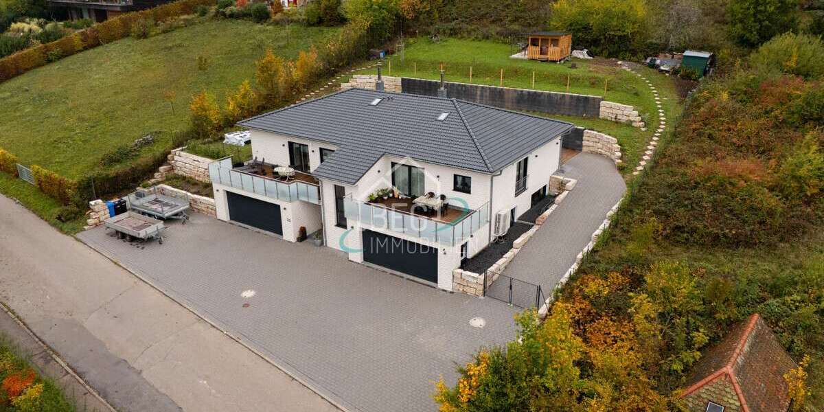 Einfamilienhaus Wüstenrot - 8 Zimmer, 270 m&sup2;, 1.022.000&euro; | Angebot:23190479