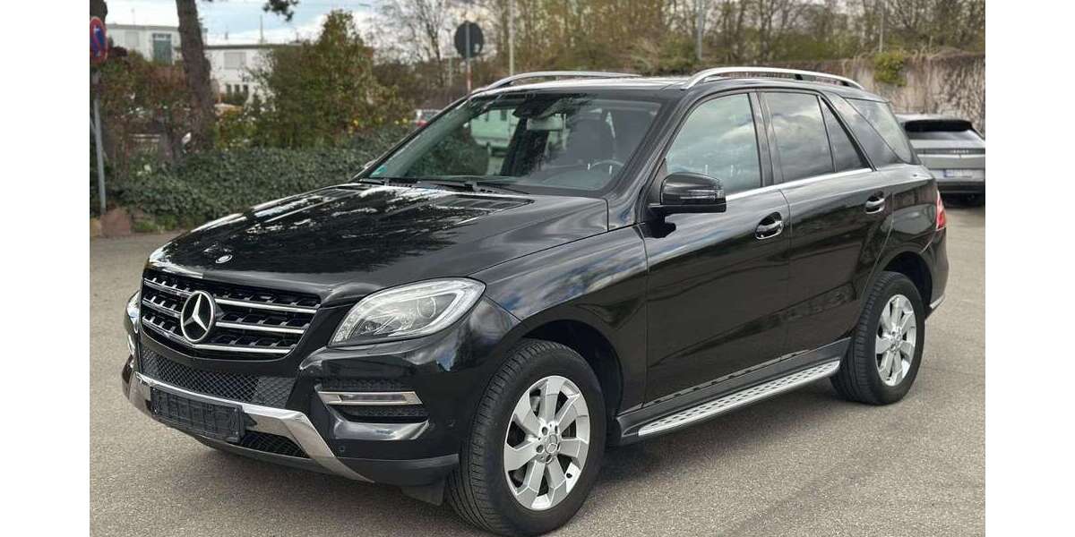 Mercedes-Benz ML 350 185.000 km 17.490 &euro; Möglingen 71696