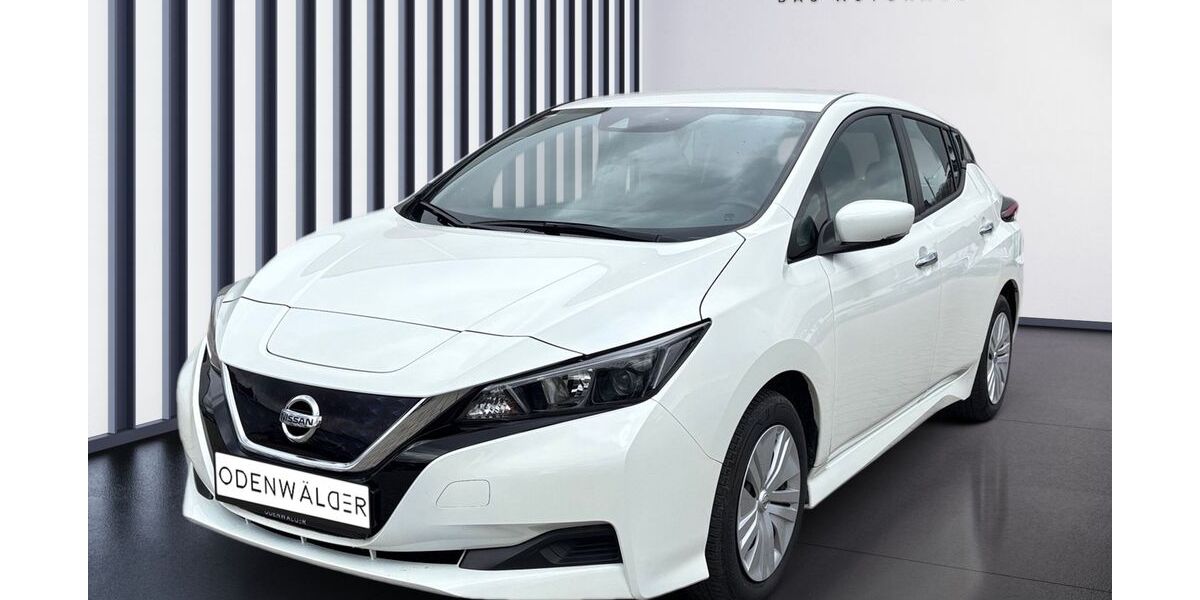 Nissan Leaf 35.883 km 13.268 &euro; Zaberfeld-Michelbach 74374