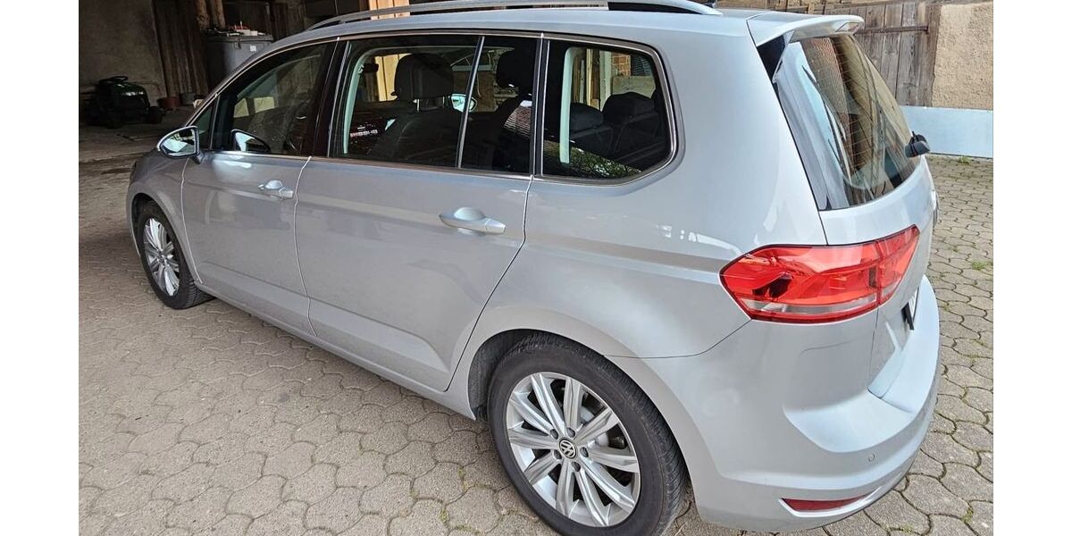 VW Touran 244.400 km 12.900 &euro; Güglingen 74363