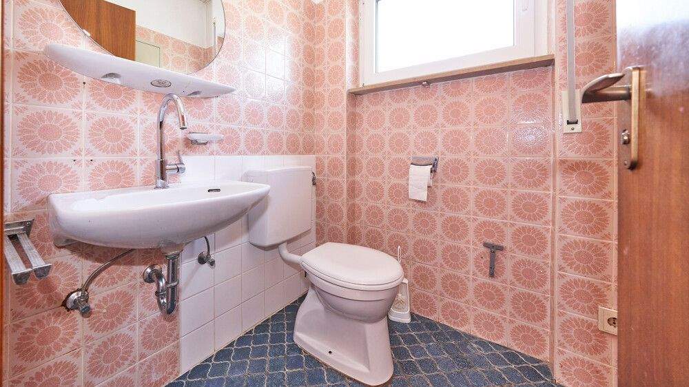 Bungalow Vaihingen an der Enz / Roßwag Roßwag - 7 Zimmer, 208 m&sup2;, 635.000&euro; | Angebot:25697225