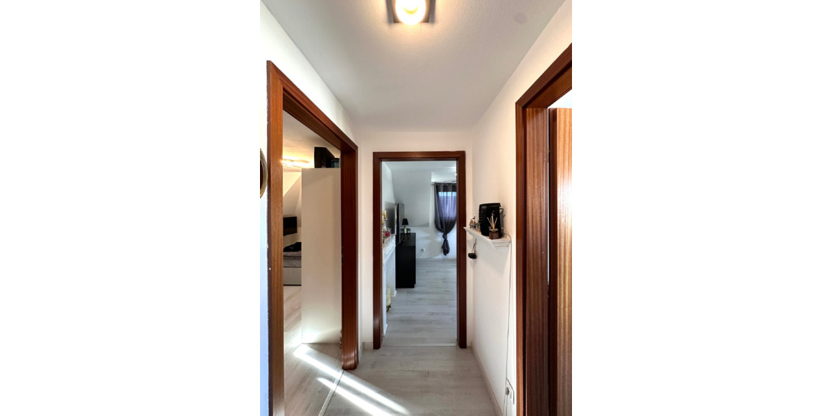 Dachgeschoßwohnung Stuttgart Bad Cannstatt - 2 Zimmer, 36 m&sup2;, 760&euro; | Angebot:25961944