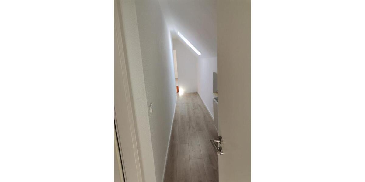 Dachgeschoßwohnung Waiblingen Beinstein - 3 Zimmer, 77 m&sup2;, 230.000&euro; | Angebot:25440428