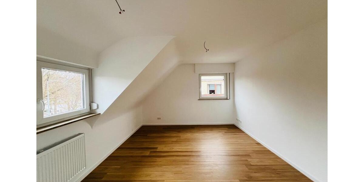 Dachgeschoßwohnung Stuttgart Mühlhausen - 1 Zimmer, 24 m&sup2;, 135.000&euro; | Angebot:27166095