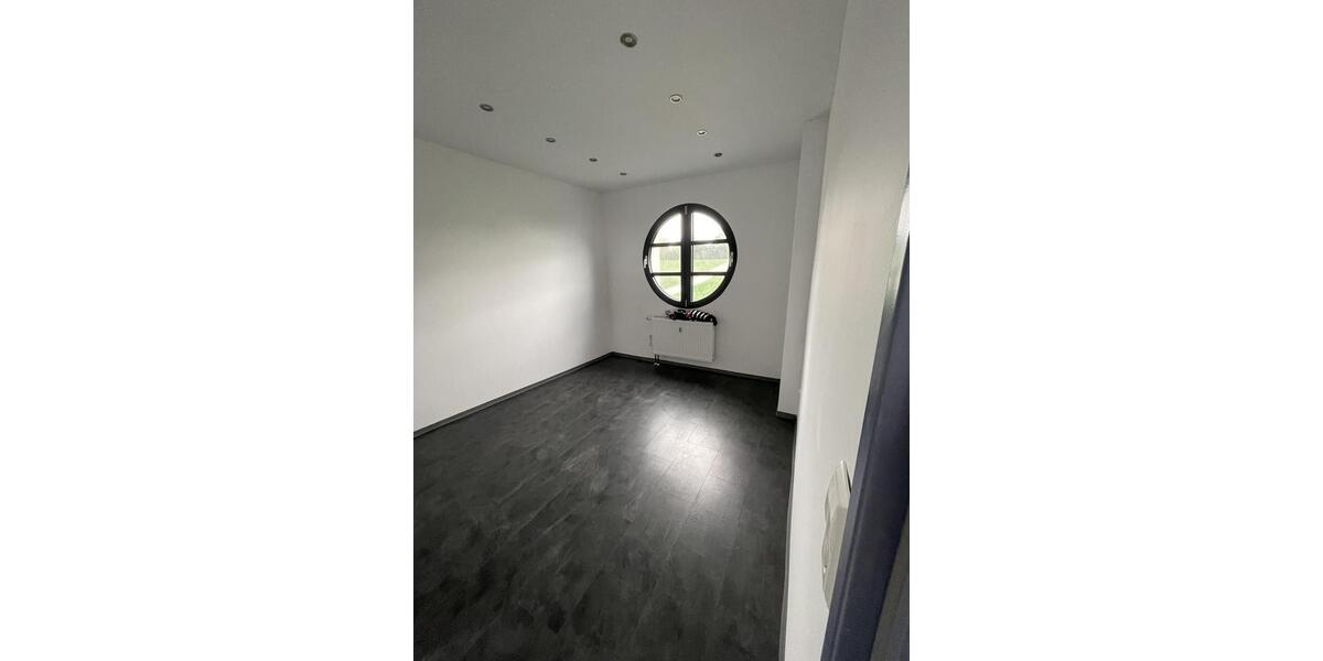 Gewerbeobjekt Ditzingen - 2.600&euro; | Angebot:25602638