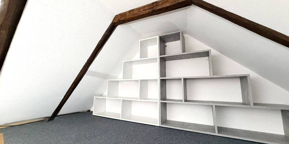 Etagenwohnung Esslingen am Neckar Stadtmitte - 3 Zimmer, 105 m&sup2;, 1.400&euro; | Angebot:26806852