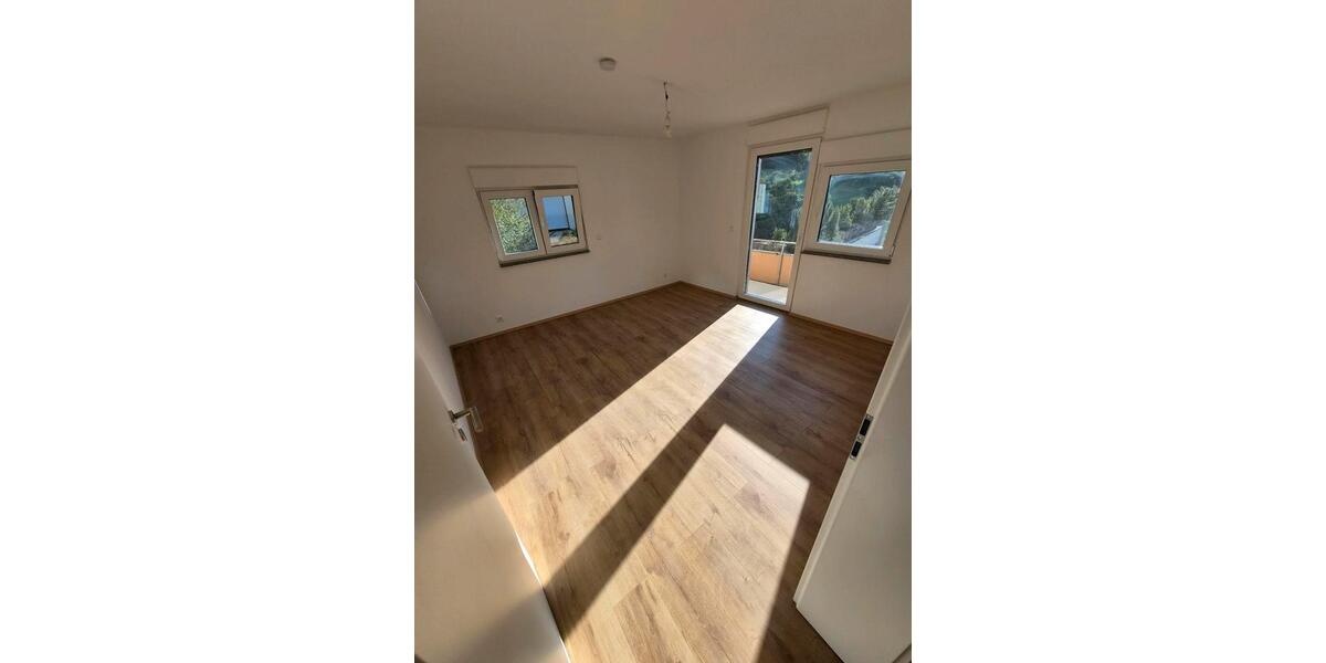 Erdgeschoßwohnung Weil der Stadt - 3 Zimmer, 64 m&sup2;, 1.200&euro; | Angebot:27568110