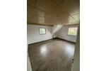 Etagenwohnung Sachsenheim - 3.5 Zimmer, 93 m&sup2;, 1.300&euro; | Angebot:26475903